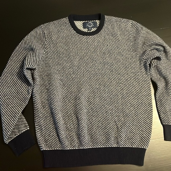 Even tide sweater - Picture 1 of 5